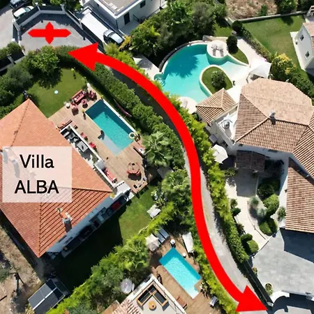 Private With Garden Pool And Sea View Hébergement de vacances