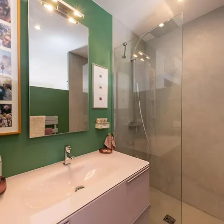 Hébergement de vacances Private With Garden Pool And Sea View