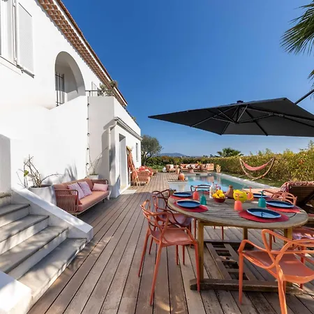 Casa vacanze Private With Garden Pool And Sea View